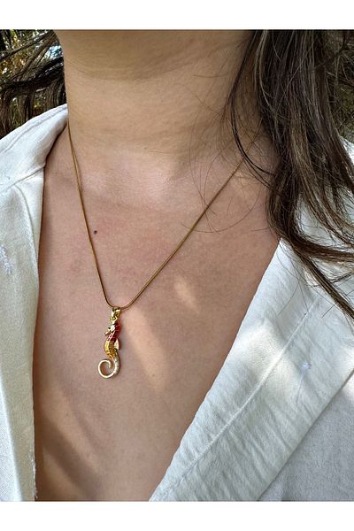 mos&more Stainless Steel Gold Fish Tip Necklace