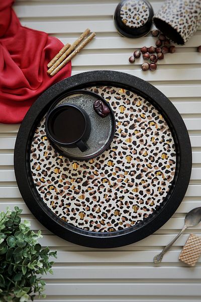 EVLE Leo Patterned Round Metal Tray - Tea Coffee Tray - Presentation Tray 37 Cm Ee163-v4