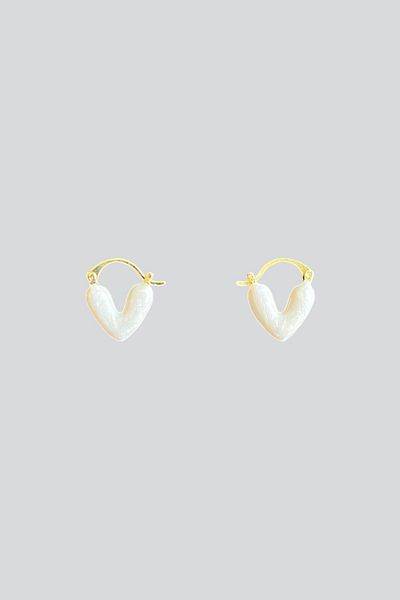 stravis White Enamel Earrings