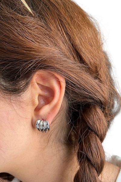stravis Silver Color Line Detail Earrings