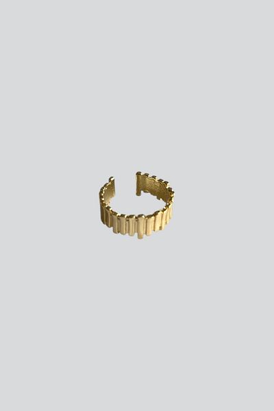 stravis Gold Color Striped Ring