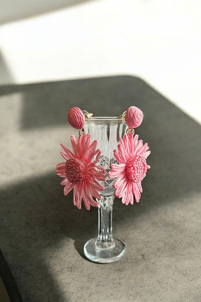 stravis Wicker Flower Earrings