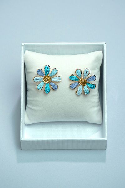 Rumon Straw Knitted Flower Earrings