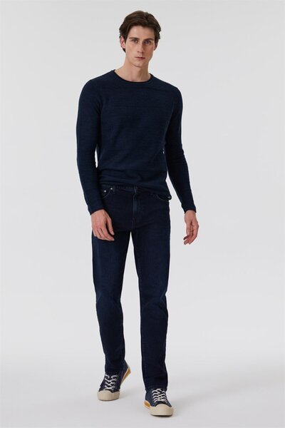 Lee Cooper بنطلون جينز رجالي من ريكى بخصر عالٍ وقصة عادية وساق مستقيمة باللون...