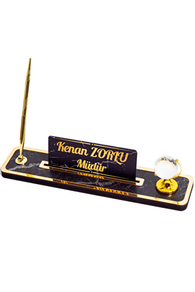 isimliksepeti Lora Ahşap Ofis Masa Isimliği Dünya Ve Kalem Aksesuarlı Isimlik