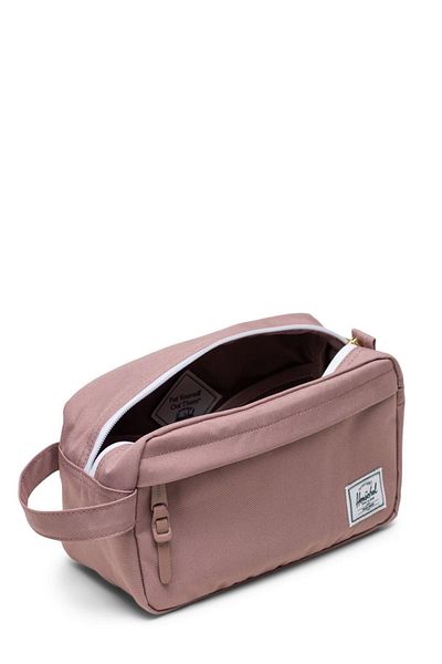 herschel Chapter Travel Kit Handbag 30064