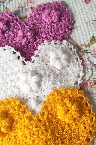X400 Hand Knitted Door Bridal Boothery Heart Colored Life Set (Set of 3)