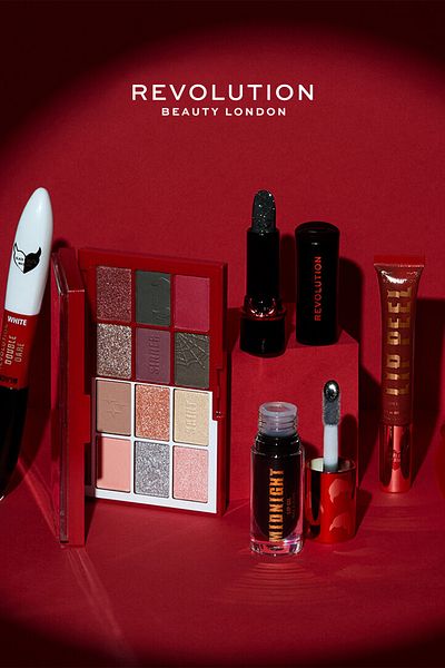 Revolution Truly Sinful Eyeshadow Palette - Eyeshadow Palette - Blurred Blood