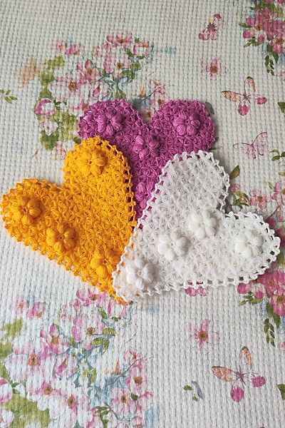 X400 Hand Knitted Door Bridal Boothery Heart Colored Life Set (Set of 3)