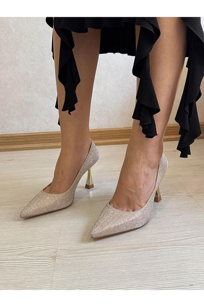 DERİ KABUSU Slim Heel Gold Detailled Heel Shoes 223