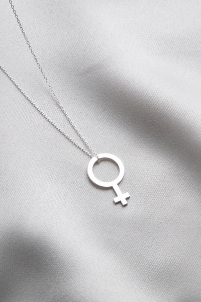 Elika Silver 925 Ayar Gümüş Venüs Kadın Sembolü Kolye