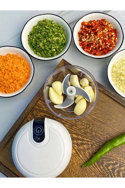 MACON Generic Wireless Mini USB Rechargeable Electric Food Maker Processor JA166- White