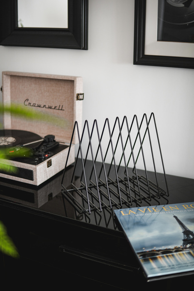 TOPRAK E-TİCARET Metal Plak Ayracı Çok Amaçlı Dergilik ve Pikap Yanı Stand