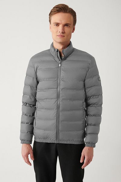 Avva Men's Light Gray Stand Collar Water Repellent Windproof Lightweight Puffer Jacket E 006019