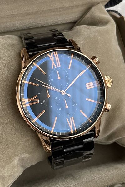Leerybee Black Premium Unisex Wristwatch with Special Box