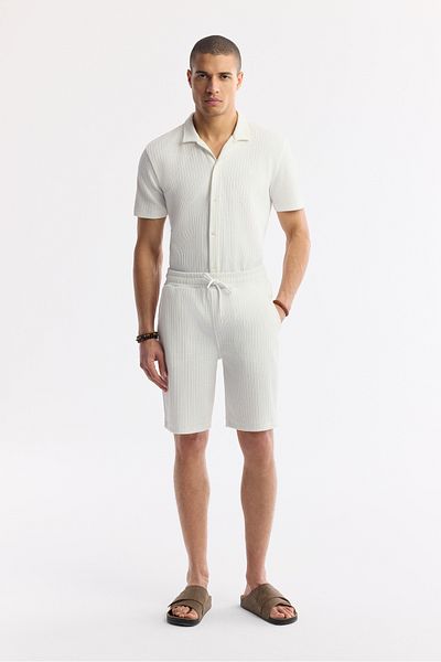 Avva Men's Ecru Elastic Waist Lace up Side Pocket Jacquard Knitted Shorts A51Y3617
