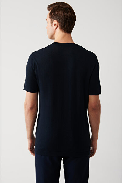 Avva Pánské námořnické modré tričko z bavlněného tenkého úpletu s výstřihem E005011