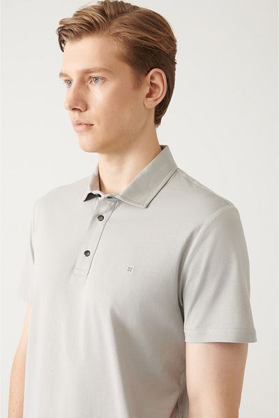Avva Graues Herren-T-Shirt mit Polokragen – 3 Druckknöpfe, 100 % Baumwolle E 001033