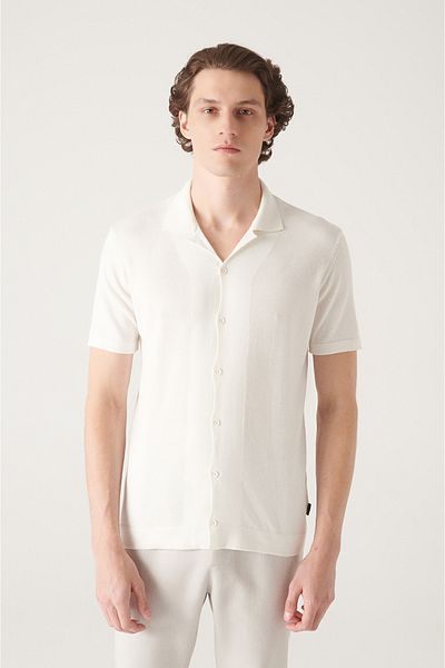 Avva Men's White Cuban Collar Buttoned Knitwear T-Shirt B 005008