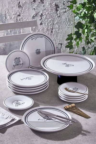 Fecra Back Line 19 Piece Presentation and Service Set
