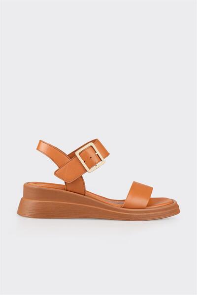 Elle Shoes Taba Deri Kadın Dolgu Topuk Sandalet