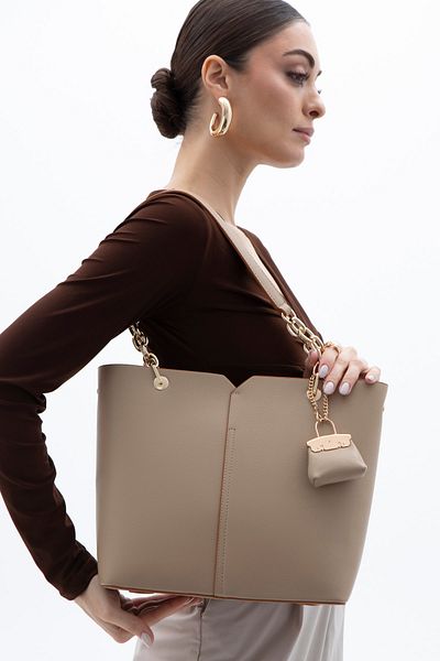 Matthew Cox Women's Shoulder Bag Byn2380