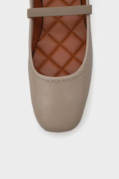 Capone Outfitters Damen-Ballerinas aus faltigem Lackleder in Beige