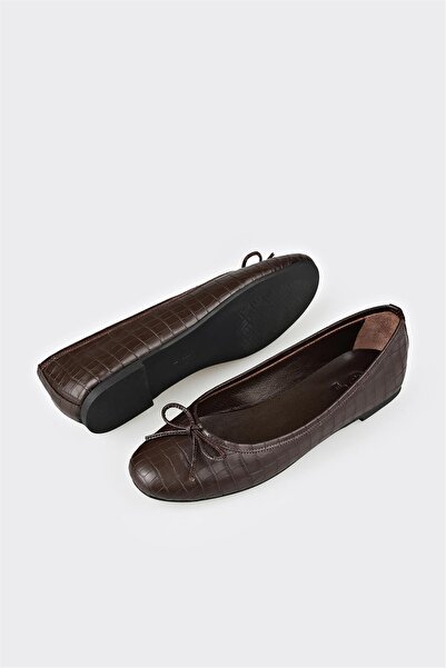 Elle Shoes Brown Leather Women's Casual Shoes