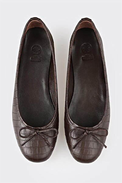 Elle Shoes Brown Leather Women's Casual Shoes