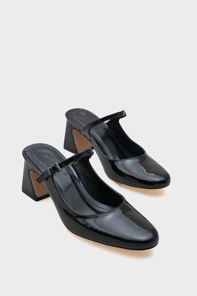 Capone Outfitters Closed Toe Medium Heeled Women's Slippers - Banded
