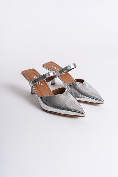 Capone Outfitters Women's Heeled Single Strap Silver Slippers