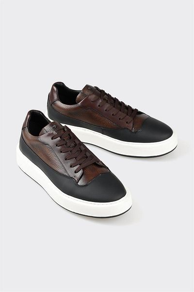 Elle Shoes حذاء كاجوال من الجلد البني للرجال
