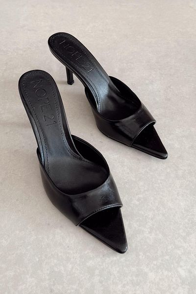 nope21shoess Henna Black Heeled Slippers