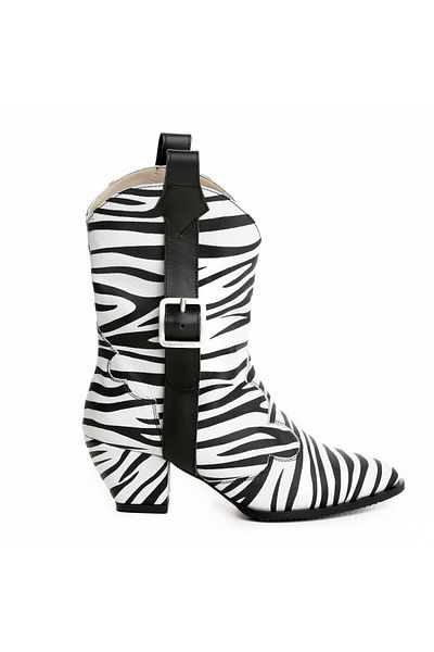 Vanilla Days Zebra genuine leather boots