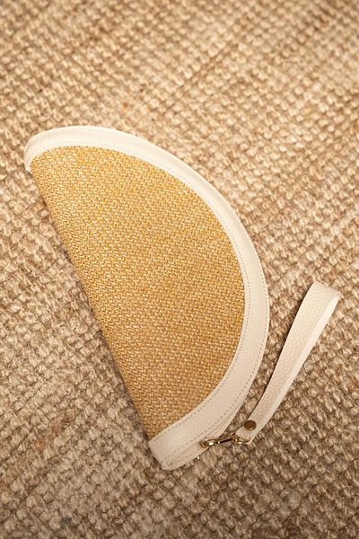 LAMİNTA Areyo Wicker Oval Clutch Cream