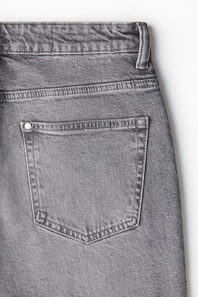 H&M Regular Tapered Jeans