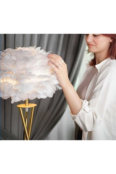 rexa Feather Floor Lamp – Elegant Standing Lamp with Soft Feather Shade for Bedroom