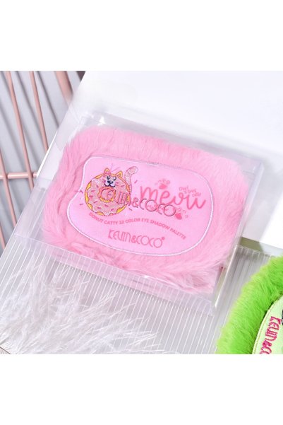The Hub Paleta de Machiaj, KEVIN & COCO, Pink Fuzzy Fard de Pleoape, 12 culori, 15 x 10.5 x 3 cm