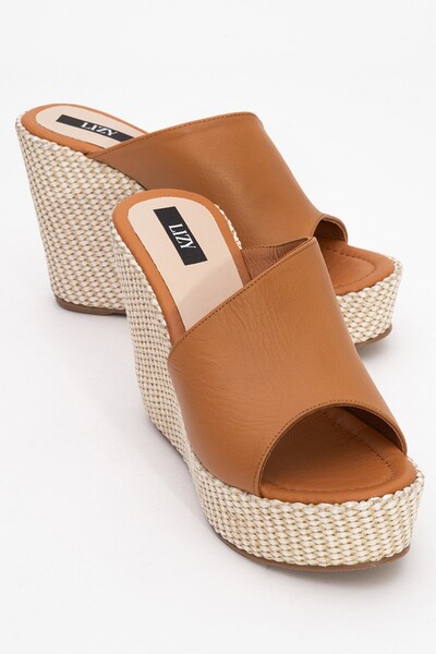 Lizy Shoes Taba Hakiki Deri Hasır Dolgu Topuklu Kadın Terlik