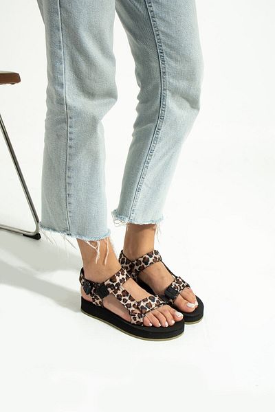 İncim Sandale de zi cu zi pentru femei Tina Leopard cu velcro