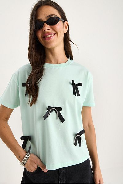 Bianco Lucci Women's Satin Ribbon Accessory Stone Detailed T-Shirt 60602011