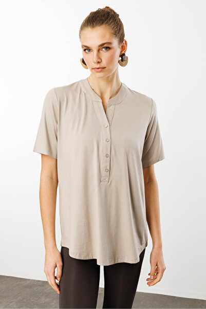 Desen 25764Γυναικείο μπλουζάκι με κουμπιά από βαμβακερό χτενισμένο πορτοκαλί25764Γυναικείο μπλουζάκι με κουμπιά από βαμβακερό χτενισμένο πορτοκαλί