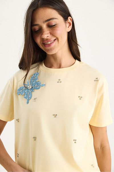 Bianco Lucci Women's Butterfly Accessory Stone Embroidered Short Sleeve T-Shirt 60602036