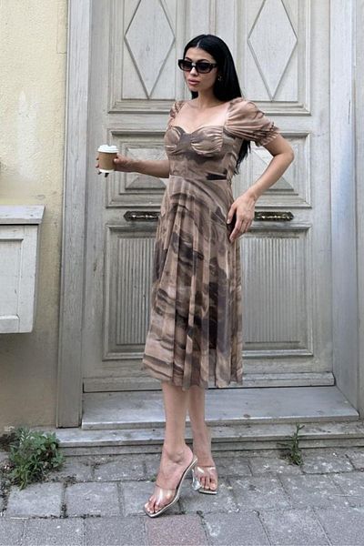 Mossta Short Sleeve Sweetheart Neckline Patterned Tulle Dress - Brown