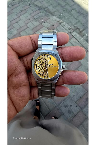 aks Coordinated watch design