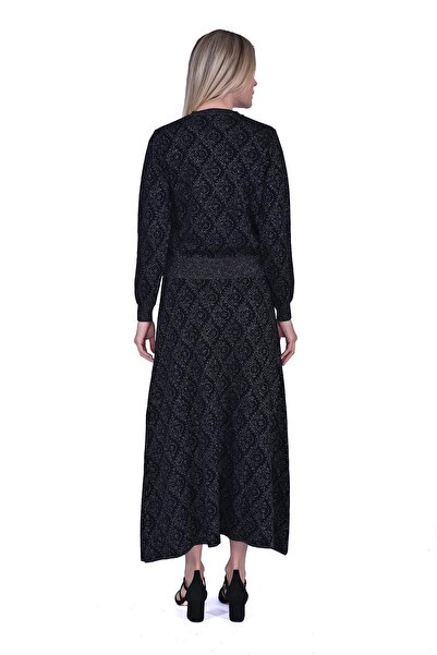 Invee بدلة تنورة محبوكة لامعة باللون الأسود