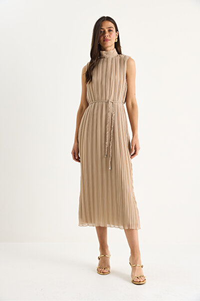 Bianco Lucci Γυναικείο φόρεμα με χοντρό λουράκι με πλέγμα με επένδυση Midi Pleated FE-118 60283435