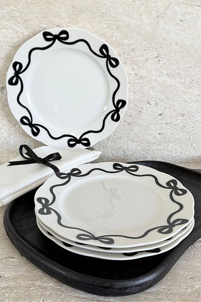 porselenden Bow 4 Pieces Off White Premium Porcelain 27 cm Serving Plate Set with Black Ribbon Pattern