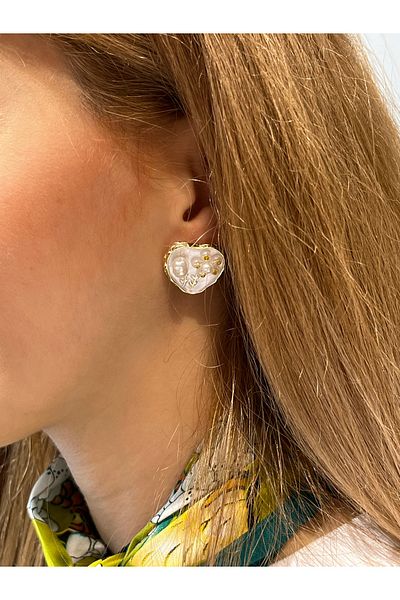 Accessories Vanilla Avenue White Heart Shaped Pearl and Golden Yellow Detailed Daily Use Women's Earrings