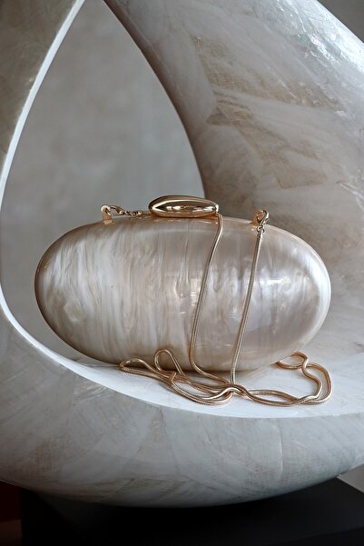 Moom Bag Women's Beige Acrylic Chain Shoulder Bag